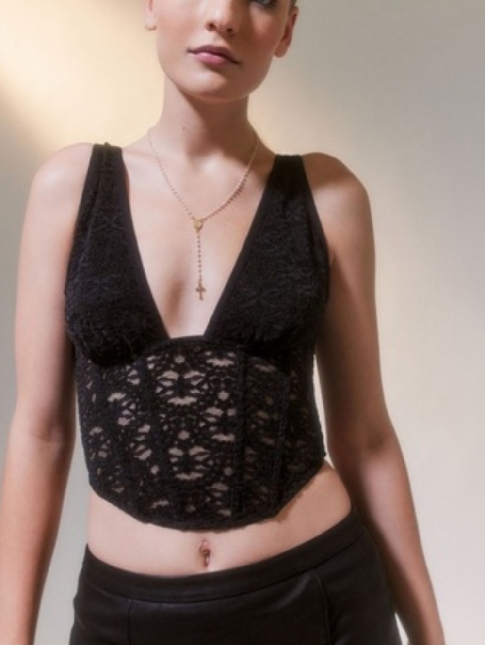 NWT Urban Outfitters Out From Under Black Lace Cropped Bustier Corset Top MD